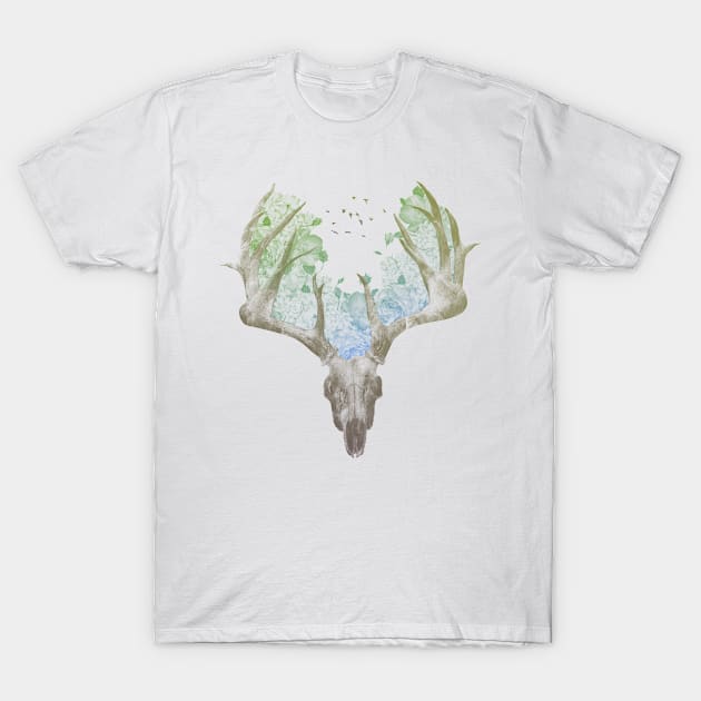 Deer Skull T-Shirt by ruifaria